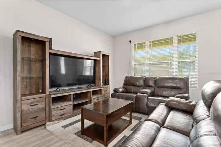 House For Sale in Kissimmee, Florida