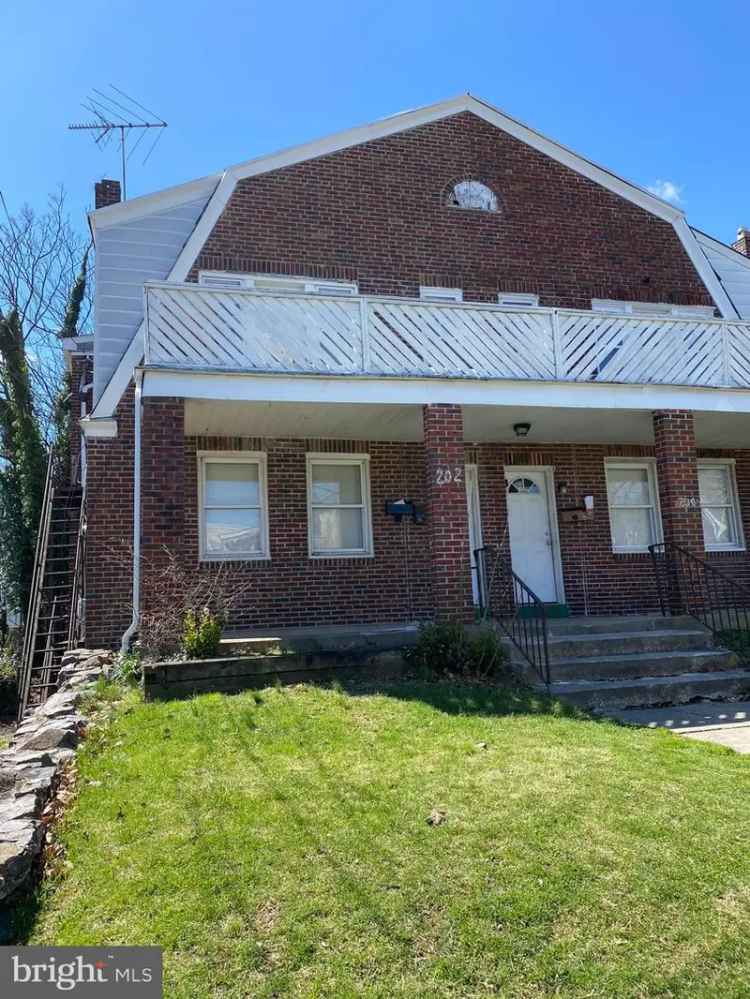 Multi-family house For Sale in 202, West 35th Street, Wilmington, Delaware