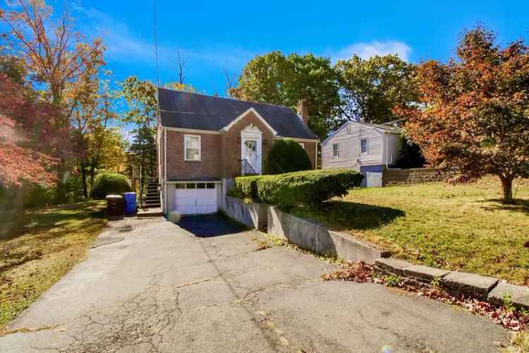 Single-family house For Sale in 72, May Street, New Britain, Connecticut