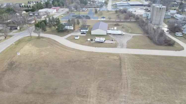 Land For Sale in Manchester, Iowa