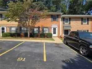 Condo For Sale in Lawrenceville, Georgia