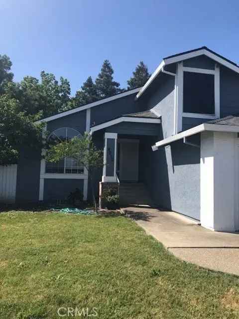 Single-family house For Sale in 4010, McNamara Way, Sacramento, California