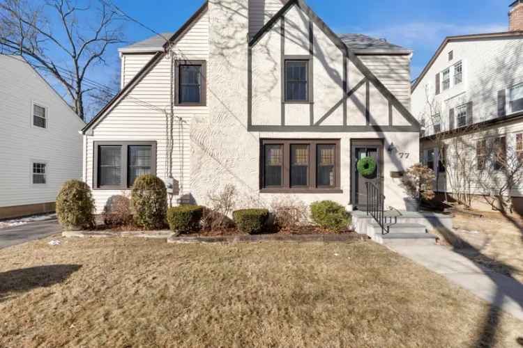 Single-family house For Sale in 77, Penn Drive, West Hartford, Connecticut