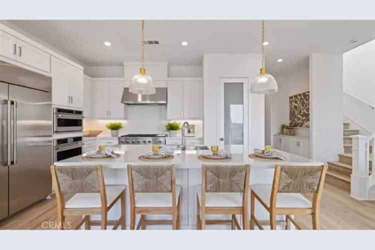 Condo For Sale in Irvine, California