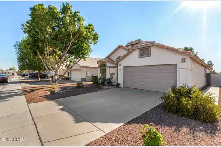 Single-family house For Sale in 8369, West Troy Street, Peoria, Arizona