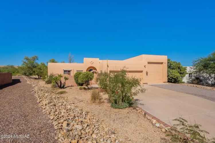 Single-family house For Sale in 748, South Camino del Portillo, Green Valley, Arizona