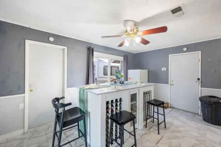 Single-family house For Sale in Sacramento, California