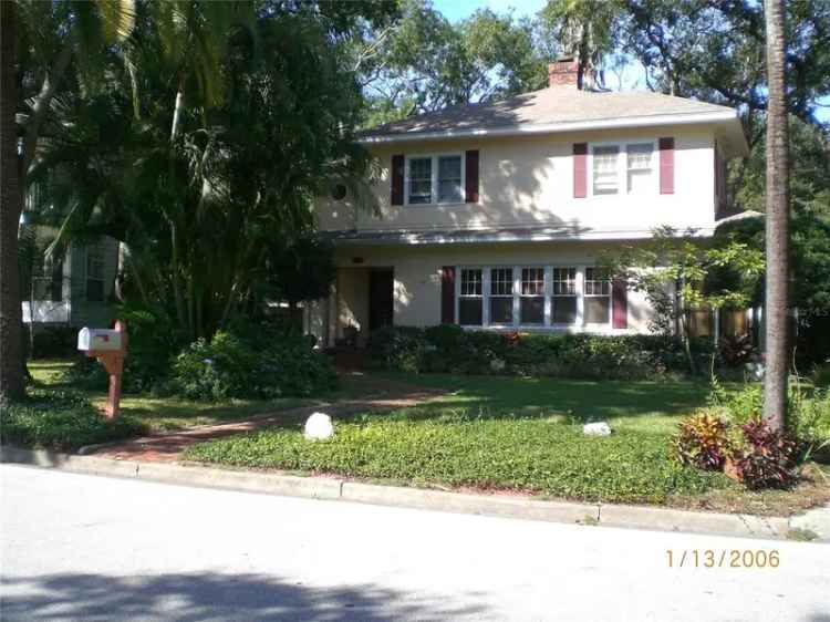 Single-family house For Sale in 4611, West Lowell Avenue, Tampa, Florida