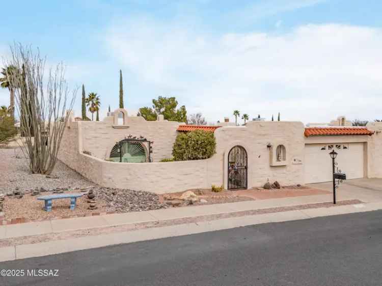 House For Sale in 1136, West Calle Excelso, Green Valley, Arizona