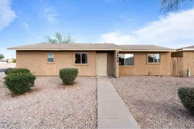 House For Sale in 2606, East Oakleaf Drive, Tempe, Arizona