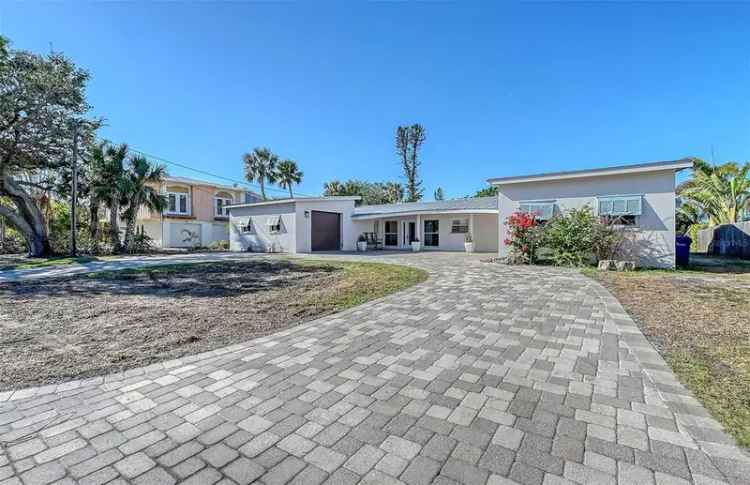 Single-family house For Sale in 5072, Higel Avenue, Siesta Key, Florida