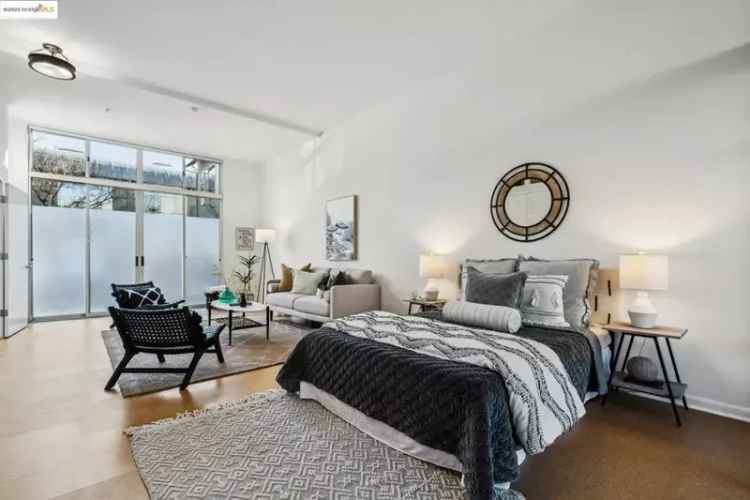 Condo For Sale in 2430, Fifth Street, Berkeley, California