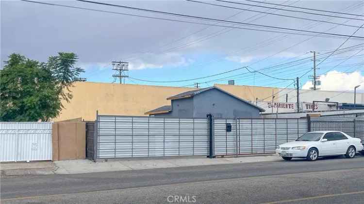 Single-family house For Sale in Los Angeles, California