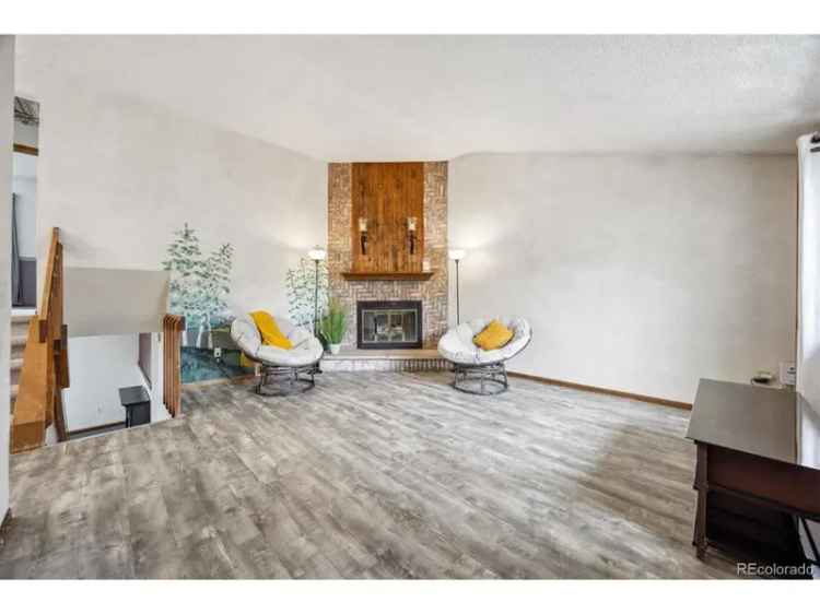 Single-family house For Sale in Arvada, Colorado