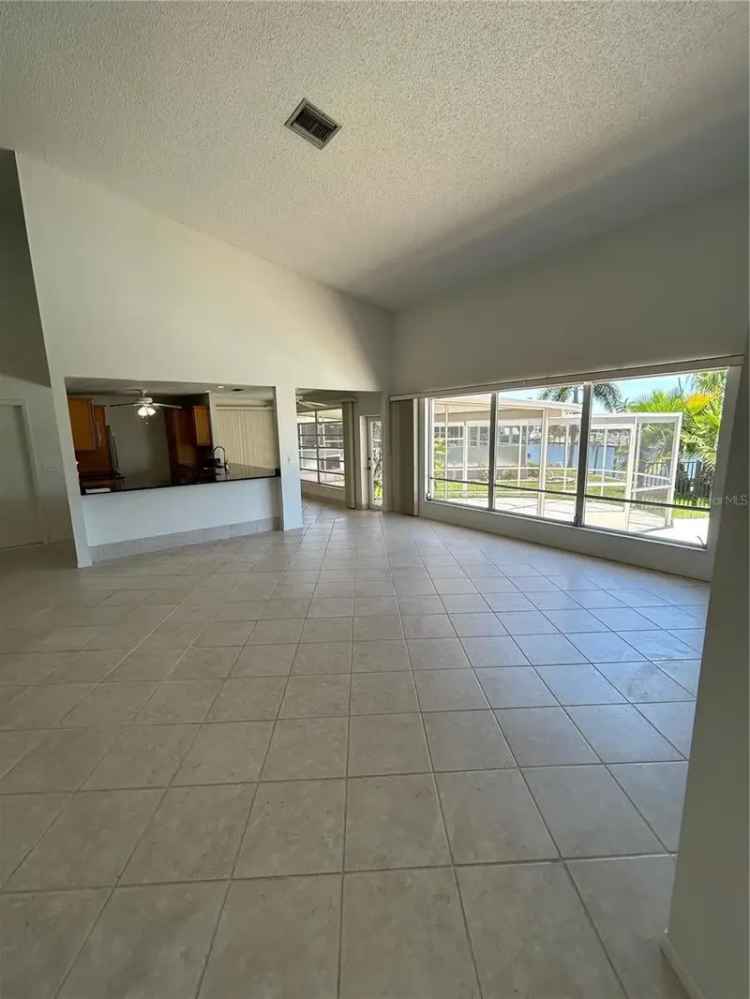 Single-family house For Sale in 65, Ocean Drive, Punta Gorda, Florida