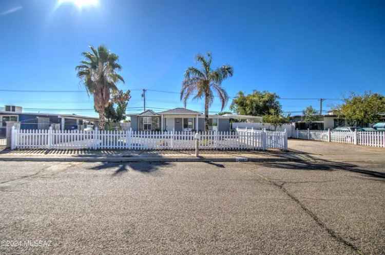 Single-family house For Sale in 4340, East 32nd Street, Tucson, Arizona