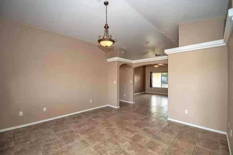 3 Bedroom 2 Bath Home for Rent in Yuma Meadows