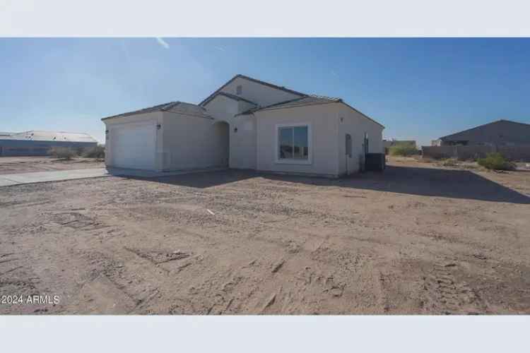 Single-family house For Sale in Arizona City, Arizona