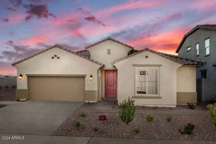 Single-family house For Sale in 26966, North 168th Lane, Surprise, Arizona