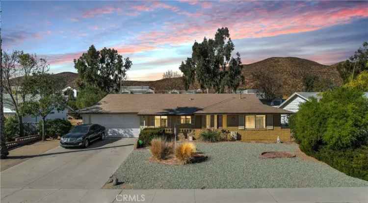 Single-family house For Sale in 28301, Portsmouth Drive, Menifee, California