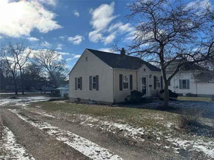 Single-family house For Sale in 107, West Walnut Street, Anamosa, Iowa