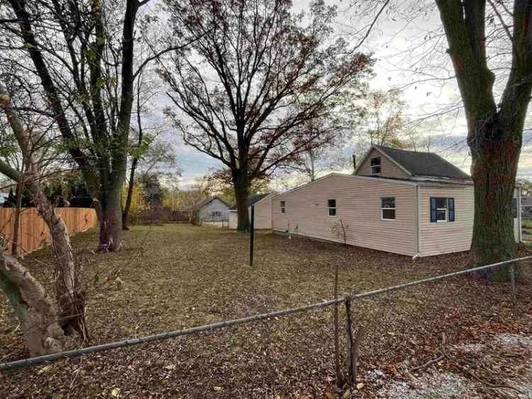 Single-family house For Sale in 2525, West 11th Street, Muncie, Indiana