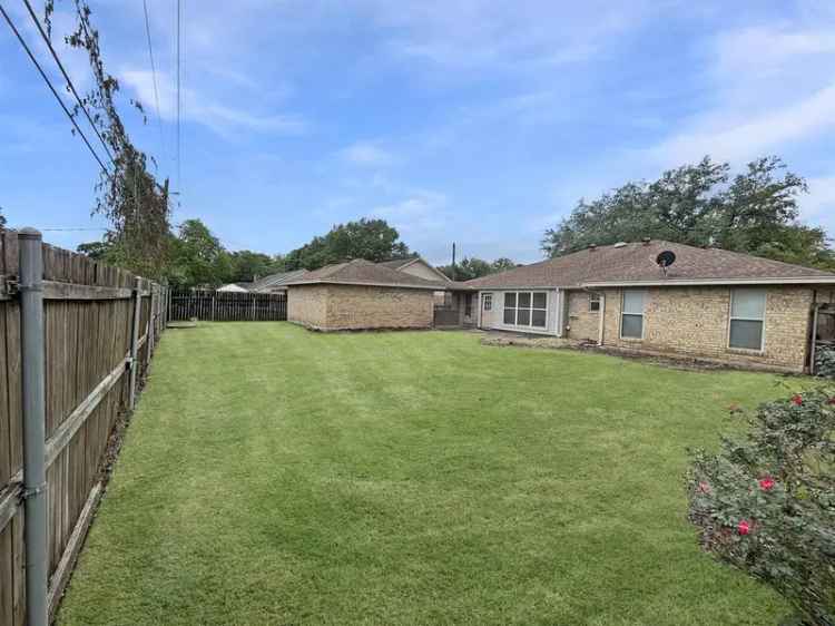 Single-family house For Sale in 840, Nantucket Drive, Beaumont, Texas