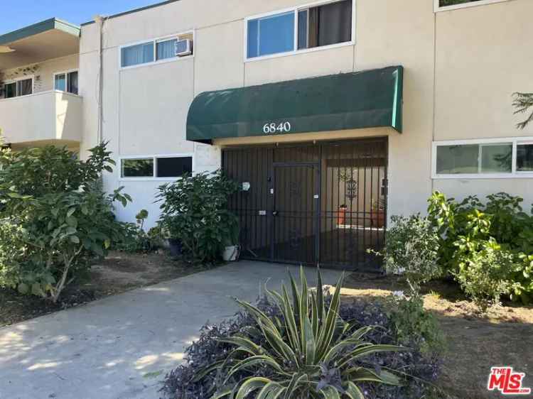 Multi-family house For Sale in Los Angeles, California