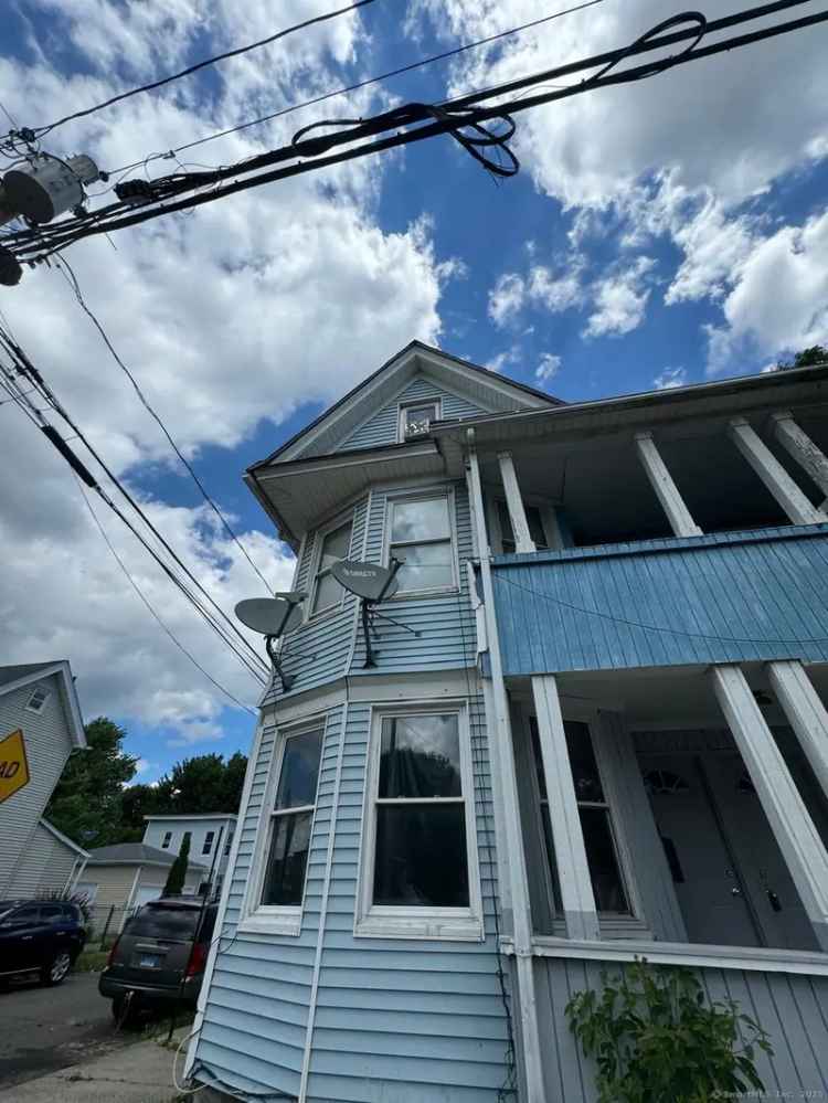 Multi-family house For Sale in 276, Carroll Avenue, Bridgeport, Connecticut