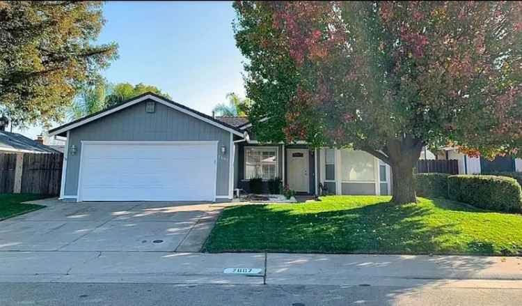 Single-family house For Sale in Elk Grove, California