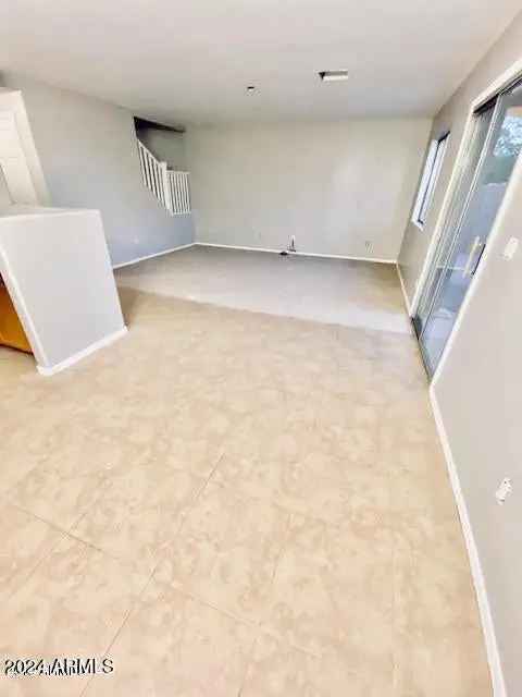 Single-family house For Sale in 43182, West Cowpath Road, Maricopa, Arizona