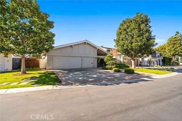 Single-family house For Sale in 5, Rue Valbonne, Newport Beach, California