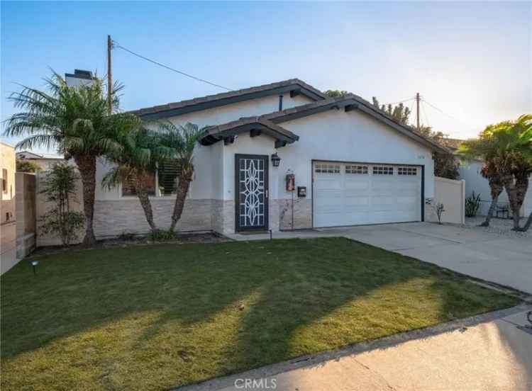 Single-family house For Sale in 1674, West 253rd Street, Los Angeles, California