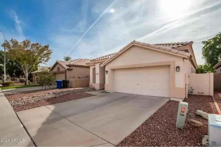 Single-family house For Sale in 5191, West Shannon Street, Chandler, Arizona