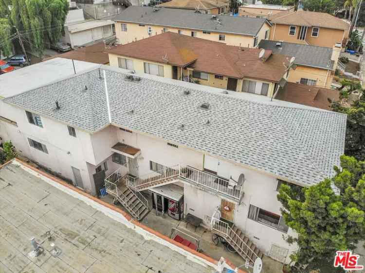 Multi-family house For Sale in 667, West 22nd Street, Los Angeles, California