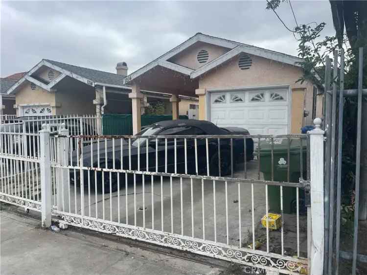 Single-family house For Sale in Los Angeles, California