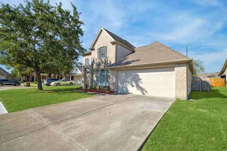 Single-family house For Sale in 4911, Tallow Cove Drive, Baytown, Texas