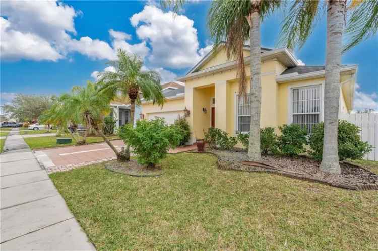 Single-family house For Sale in 1122, Hacienda Circle, Kissimmee, Florida