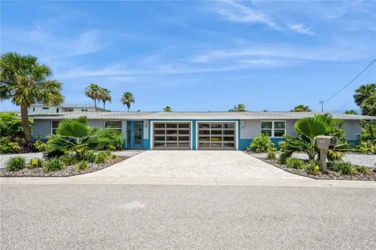 Single-family house For Sale in Longboat Key, Florida