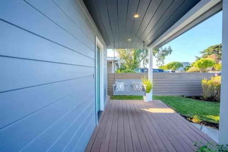 Single-family house For Sale in Half Moon Bay, California