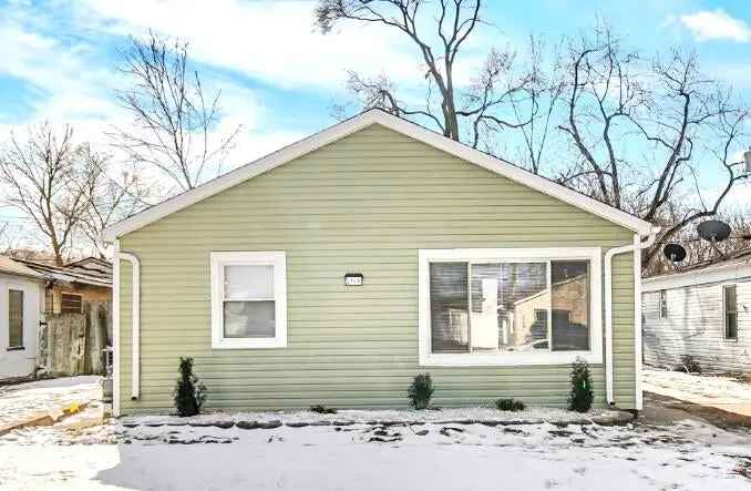 Single-family house For Sale in 2749, West 12th Avenue, Gary, Indiana