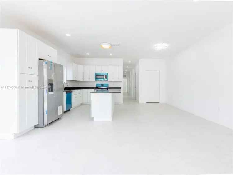 Multi-family house For Sale in Fort Lauderdale, Florida