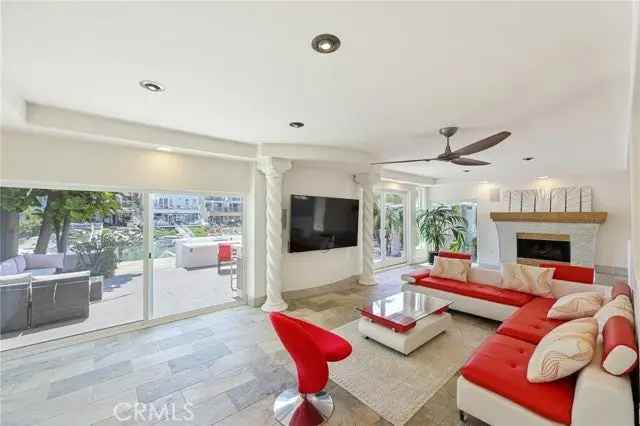 Single-family house For Sale in 4629, Park Drive, Carlsbad, California