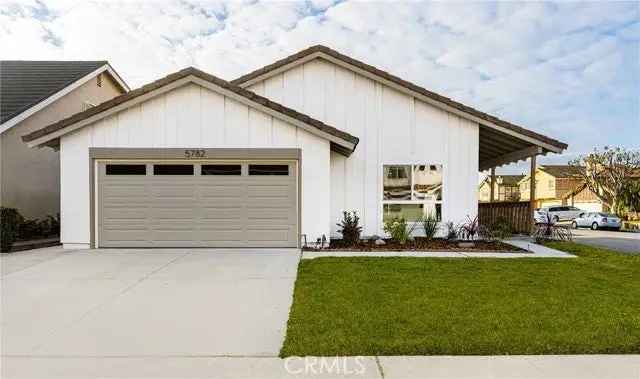 Single-family house For Sale in 5782, Warwick Circle, La Palma, California