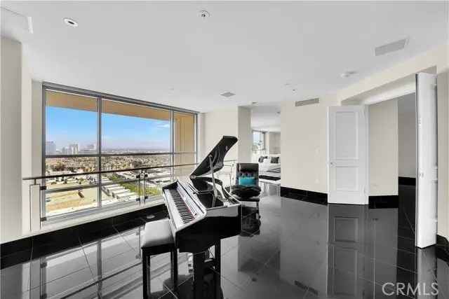 Condo For Sale in Irvine, California