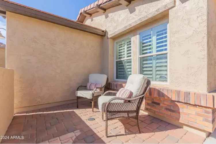 Single-family house For Sale in 838, East Laddoos Avenue, San Tan Valley, Arizona