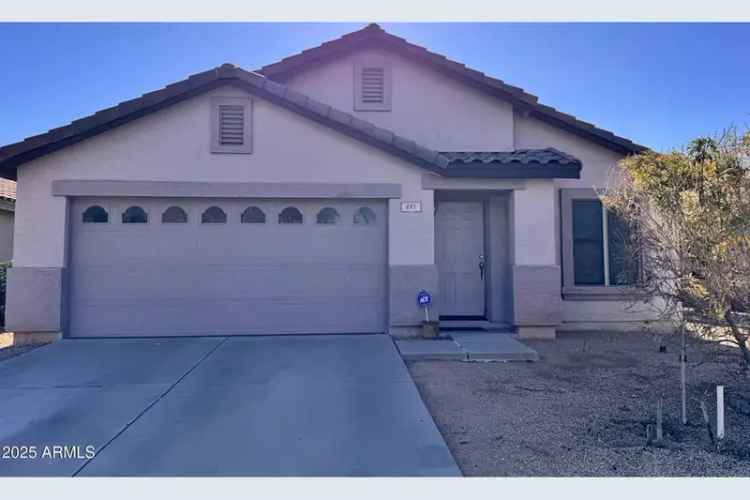 Single-family house For Sale in 881, East Appaloosa Road, Gilbert, Arizona