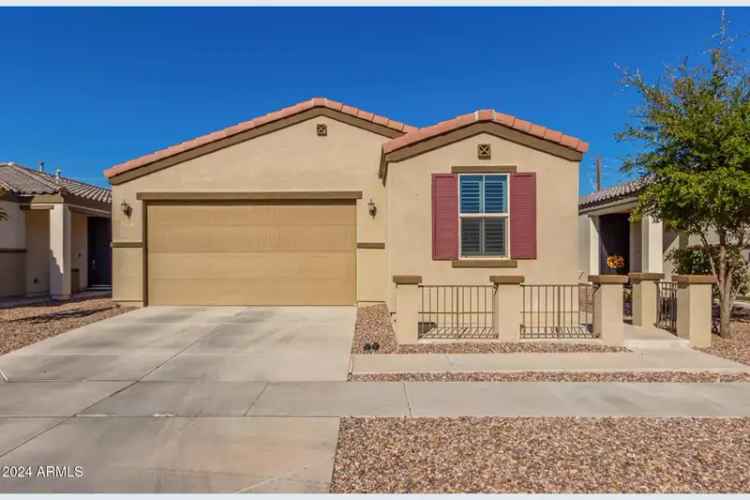 Single-family house For Sale in Phoenix, Arizona