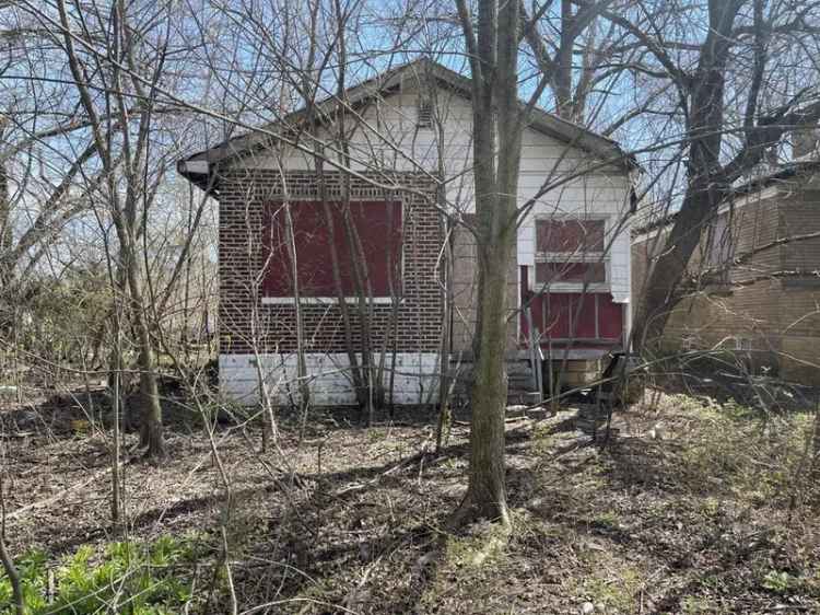 Single-family house For Sale in 4331, Maryland Street, Gary, Indiana