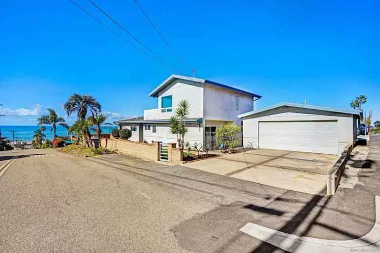 Single-family house For Sale in 444, Chesterfield Drive, Encinitas, California